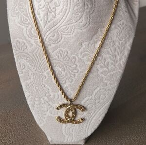 Chanel CC Logo Pendant Gold Tone CHANEL PARIS A20 Made in France LARGE